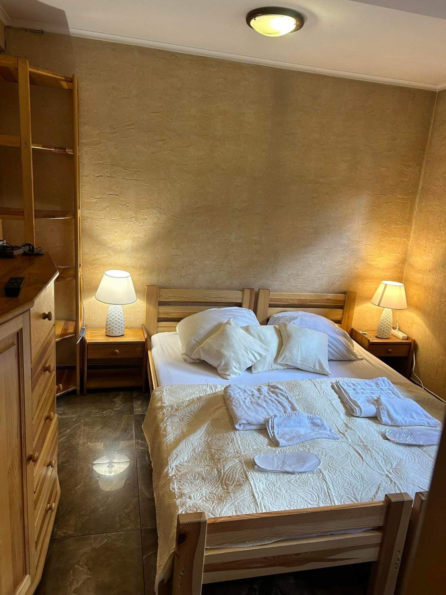 Pokoje Sunshine World Suites زاكوباني المظهر الخارجي الصورة